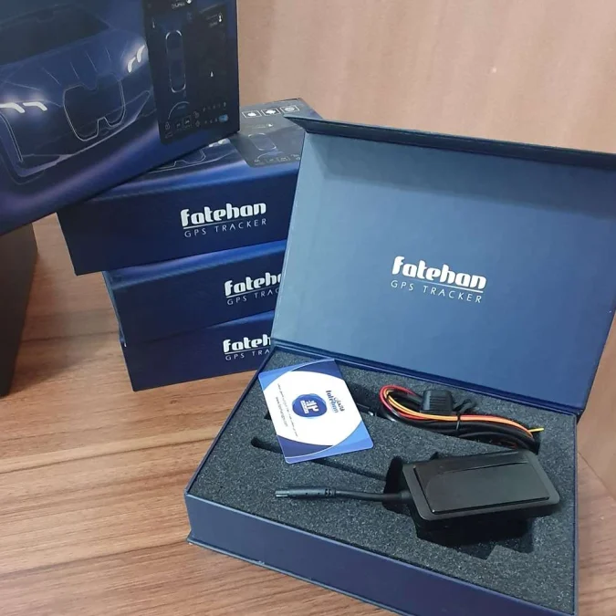 ردیاب خودرو سیمی یا آهنربایی؟ راهنمای انتخاب و نکات حقوقی که نباید نادیده بگیرید - تصویر مقاله - خودرو و زندگی