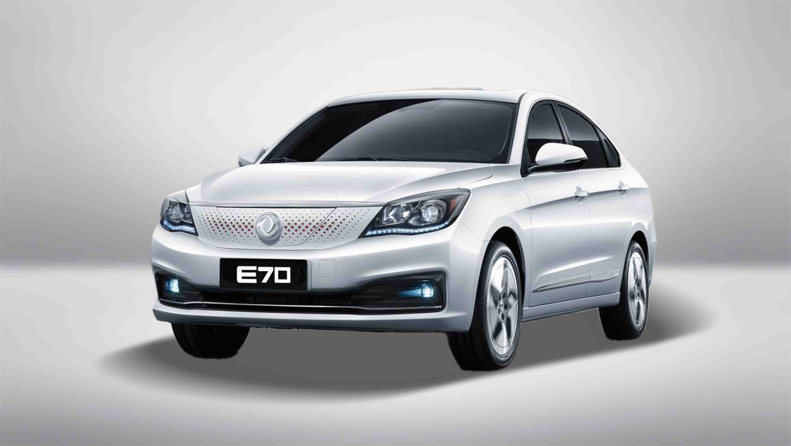 دانگ فنگ E70