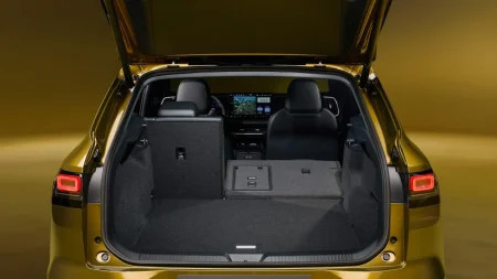 فولکس‌واگن ID. Tiguan معرفی شد / جانشین ID.4 و ID.5 با پیمایش ۶۰۰ کیلومتری - تصویر ۲۶ - وبگردی