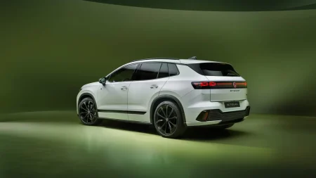 فولکس‌واگن ID. Tiguan معرفی شد / جانشین ID.4 و ID.5 با پیمایش ۶۰۰ کیلومتری - تصویر ۳۷ - وبگردی