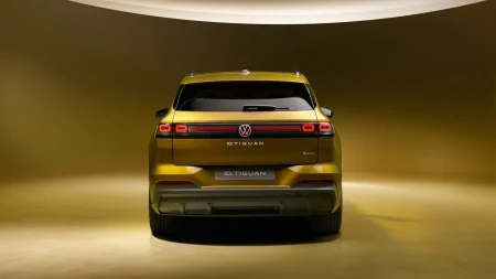 فولکس‌واگن ID. Tiguan معرفی شد / جانشین ID.4 و ID.5 با پیمایش ۶۰۰ کیلومتری - تصویر ۸ - وبگردی